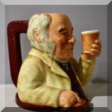 P04. Crown Devon Toby mug. 